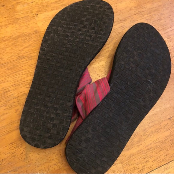 Sanuk yoga flip flop things so cute nice Size 9 hippy, earthy dead head peace - Picture 7 of 9